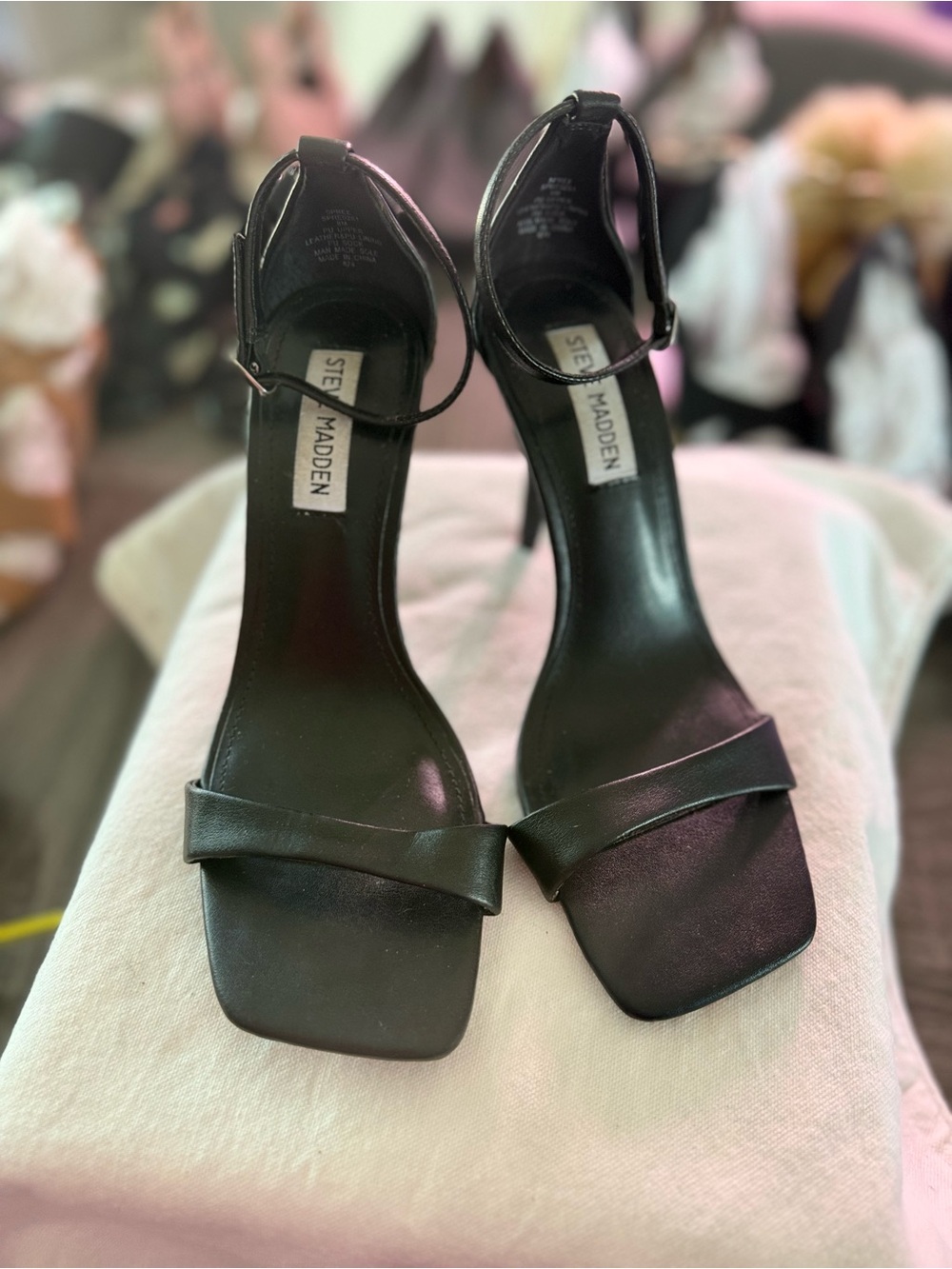 8 M Steve Madden Soph Black Ankle-Strap Square-Toe Sandals with 3.75” Heel